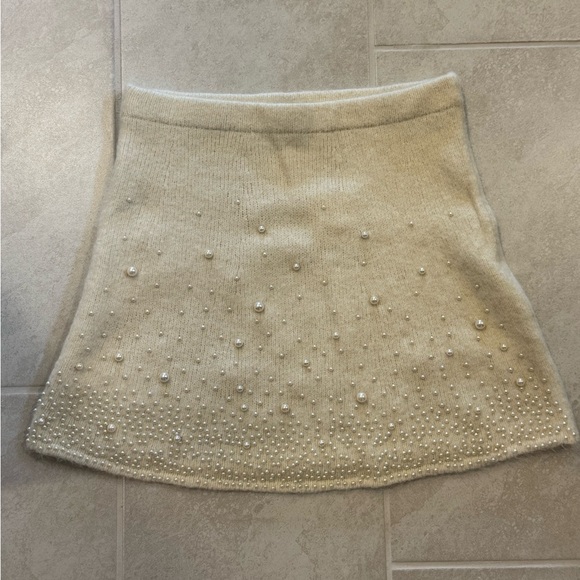 Zara Pearl Knit Skirt - Picture 3 of 3